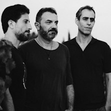 BIJAN CHEMIRANI, REDI HASA et RAMI KHALIFE, L’Antidote