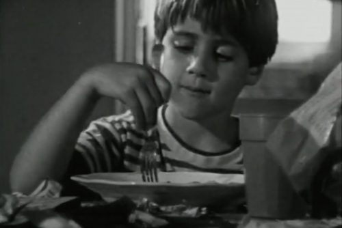 Un court avant le long