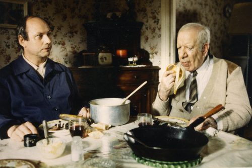 Un court avant le long