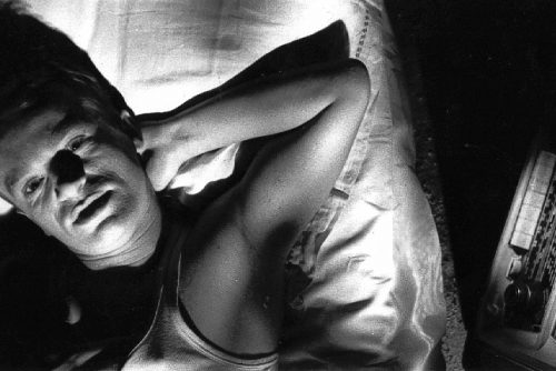 Un court avant le long